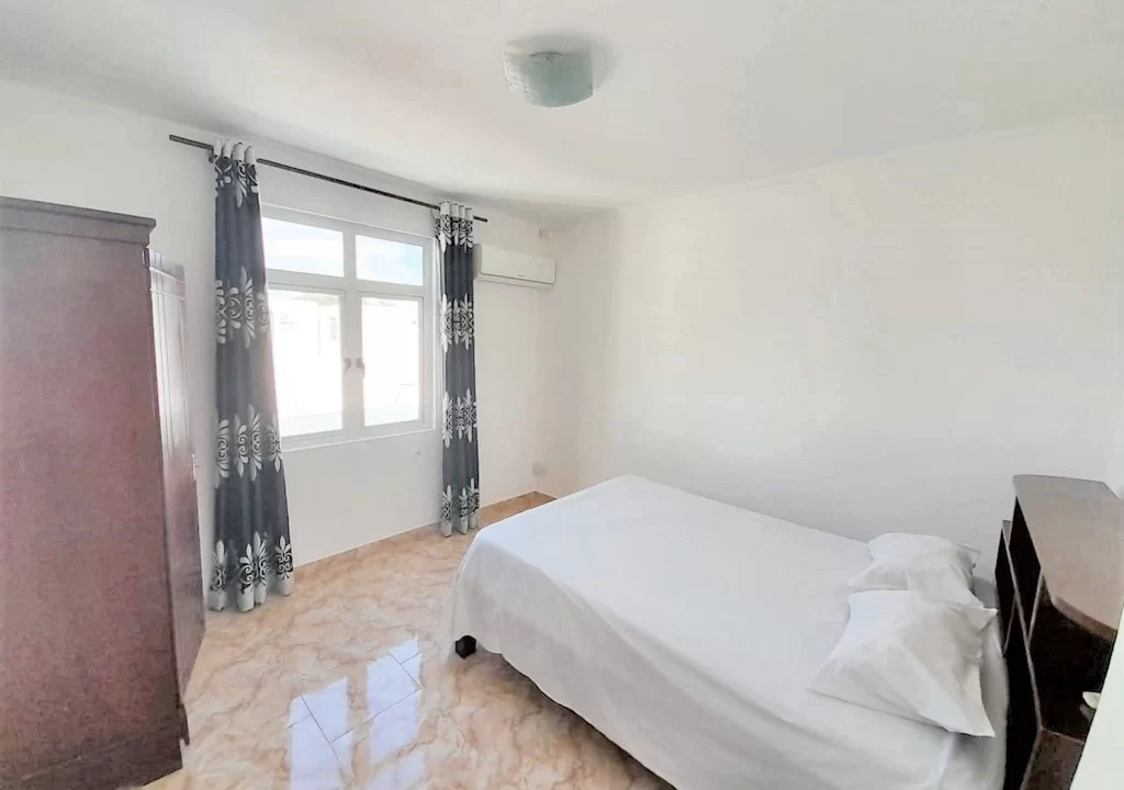 Furnished two bedrooms duplex for rent in Albion 5