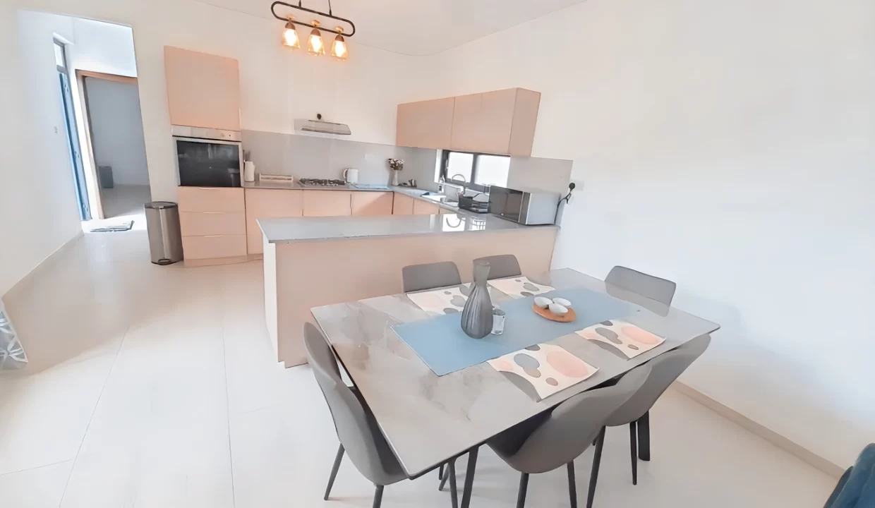 New & Furnished Villa with Swimming Pool – For Rent in Trou aux Biches 11