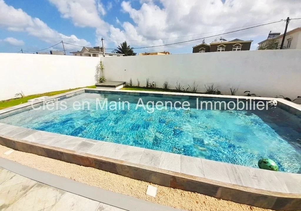 New & Furnished Villa with Swimming Pool – For Rent in Trou aux Biches 3