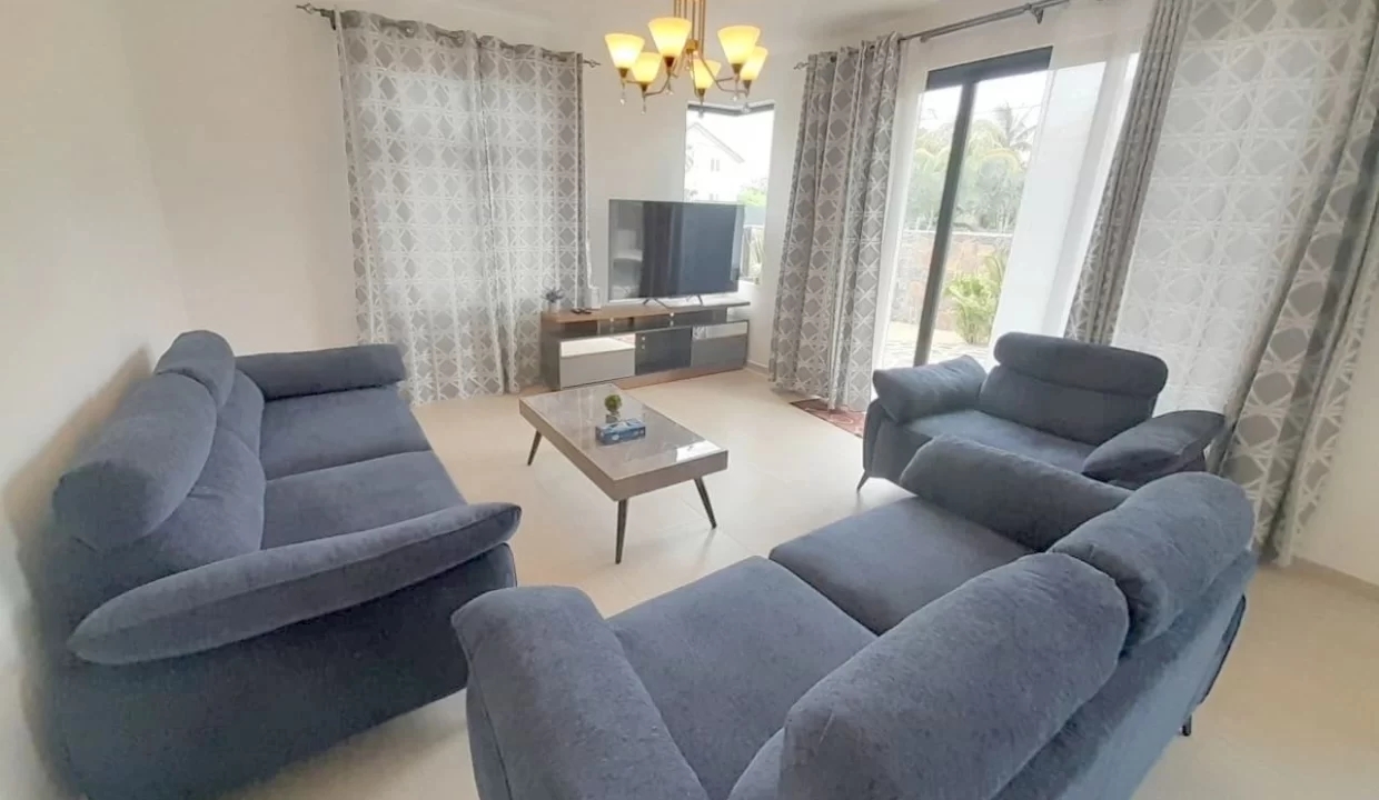 New & Furnished Villa with Swimming Pool – For Rent in Trou aux Biches 6