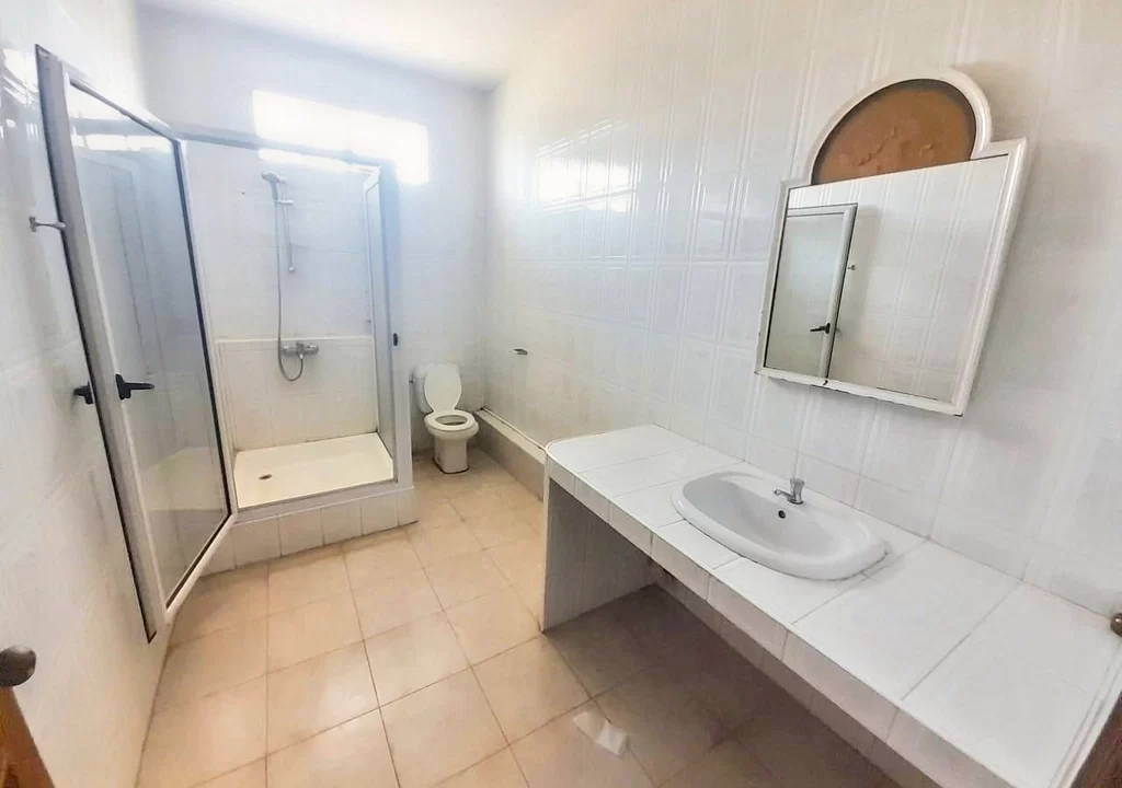 Spacious 4-Bedroom House For Sale In Prime Cap Malheureux 5