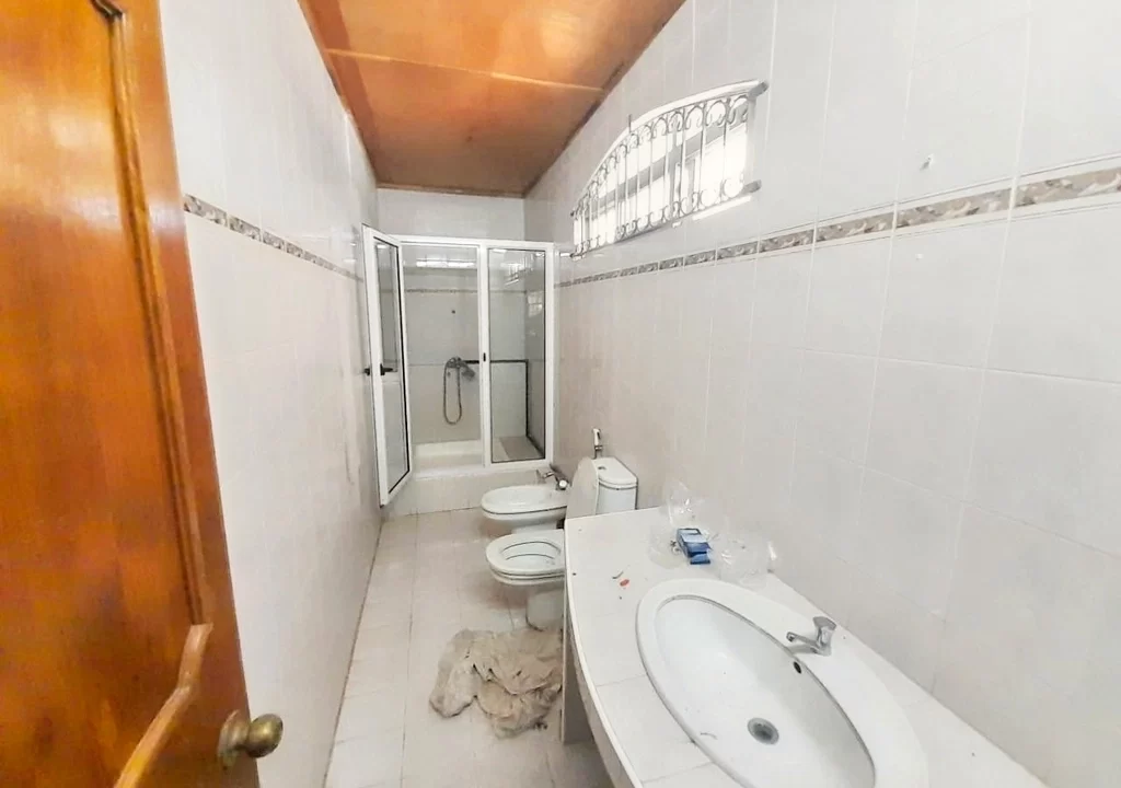 Spacious 4-Bedroom House For Sale In Prime Cap Malheureux 8