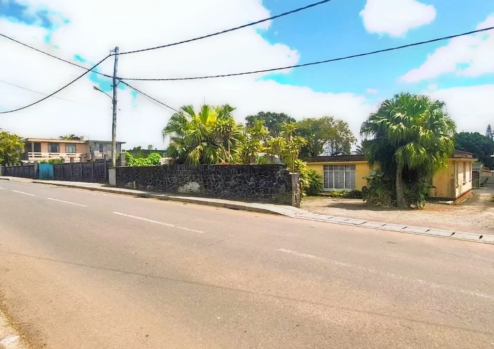 Residential land for sale in Forest Side, Curepipe 3