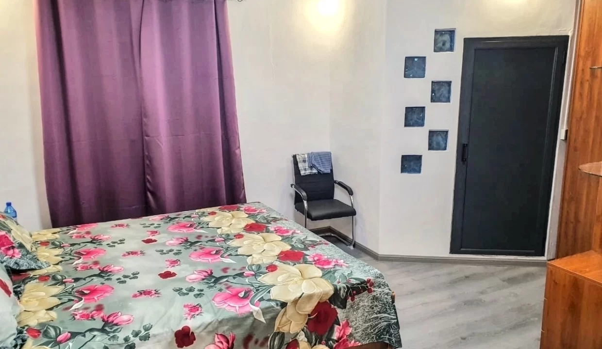 Furnished family house for rent in Curepipe 2