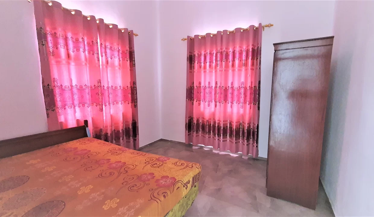 Commercial Building for Sale – 4828 ft², Surinam, South 3