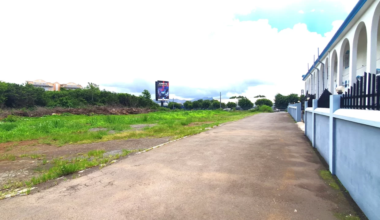 Commercial Land for Sale – 88 Perches, Phoenix 10