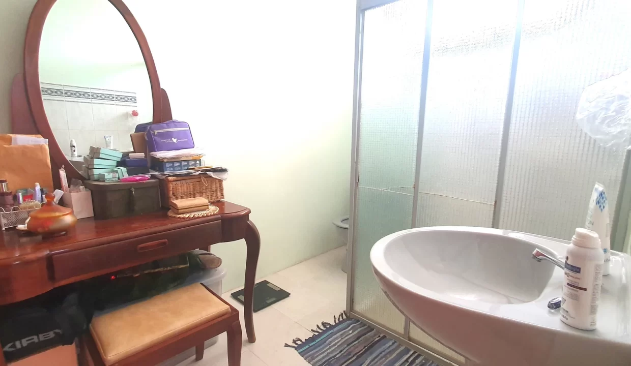 House for Sale , Highlands, Center 12