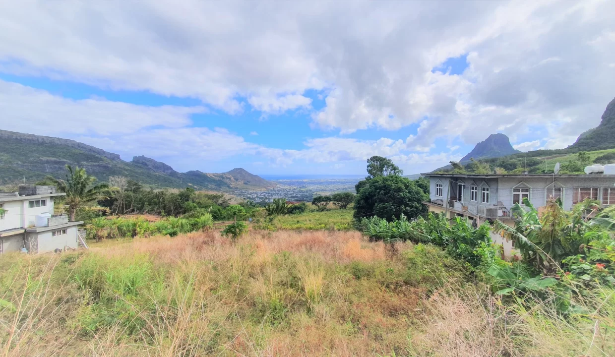 Prime Residential Land for Sale in Vallée des Prêtres, North – Sea & Mountain Views! 11