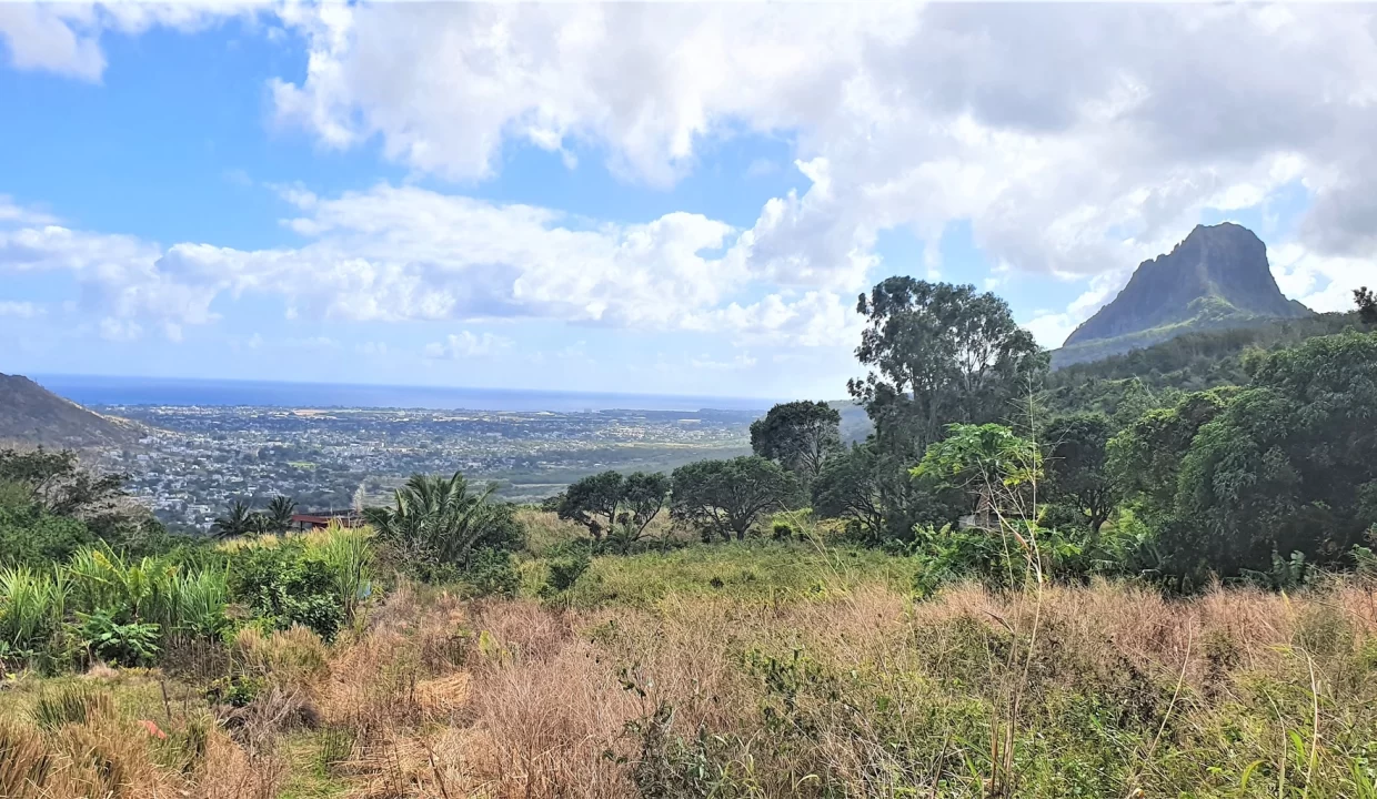 Prime Residential Land for Sale in Vallée des Prêtres, North – Sea & Mountain Views! 2