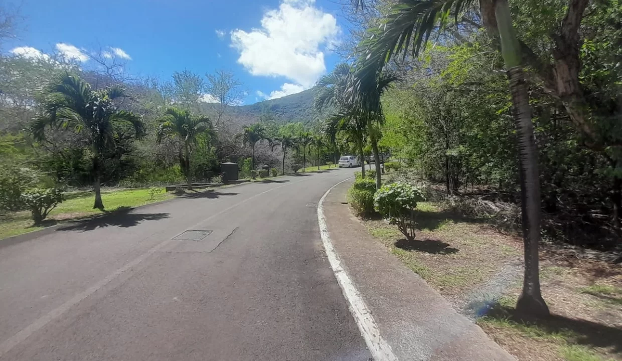 Residential Land for Sale – Domaine St Louis, Pailles 9