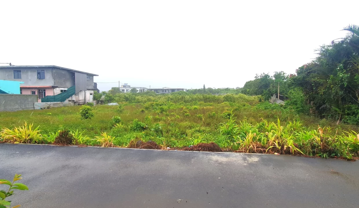 Prime Residential Plot for Sale – La Marie 9