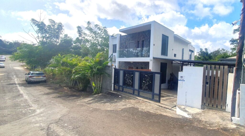 Stunning 5-Bedroom House for Sale in Bois Pignolet, Terre Rouge – A Peaceful Haven Awaits!