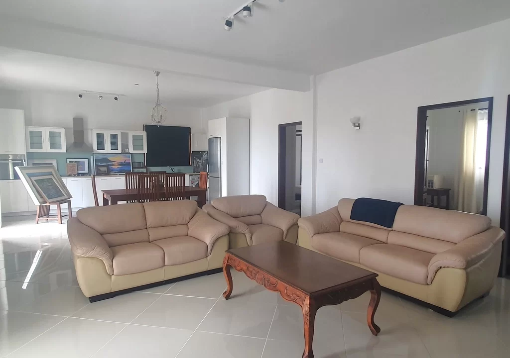 Exceptional Building for Sale in Eau Coulée, Curepipe 4