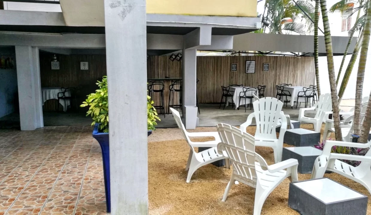 Exceptional Investment Opportunity in Quatre Bornes Luxurious Resort Hotel for Sale! 15