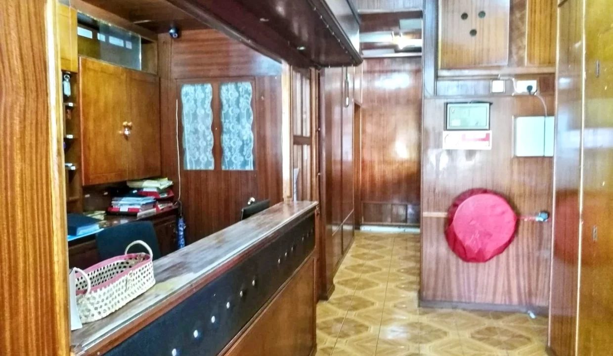 Exceptional Investment Opportunity in Quatre Bornes Luxurious Resort Hotel for Sale! 17