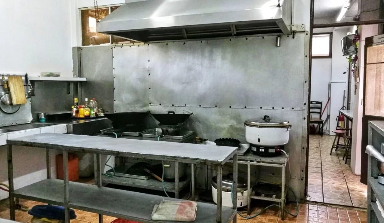 Exceptional Investment Opportunity in Quatre Bornes Luxurious Resort Hotel for Sale! 18