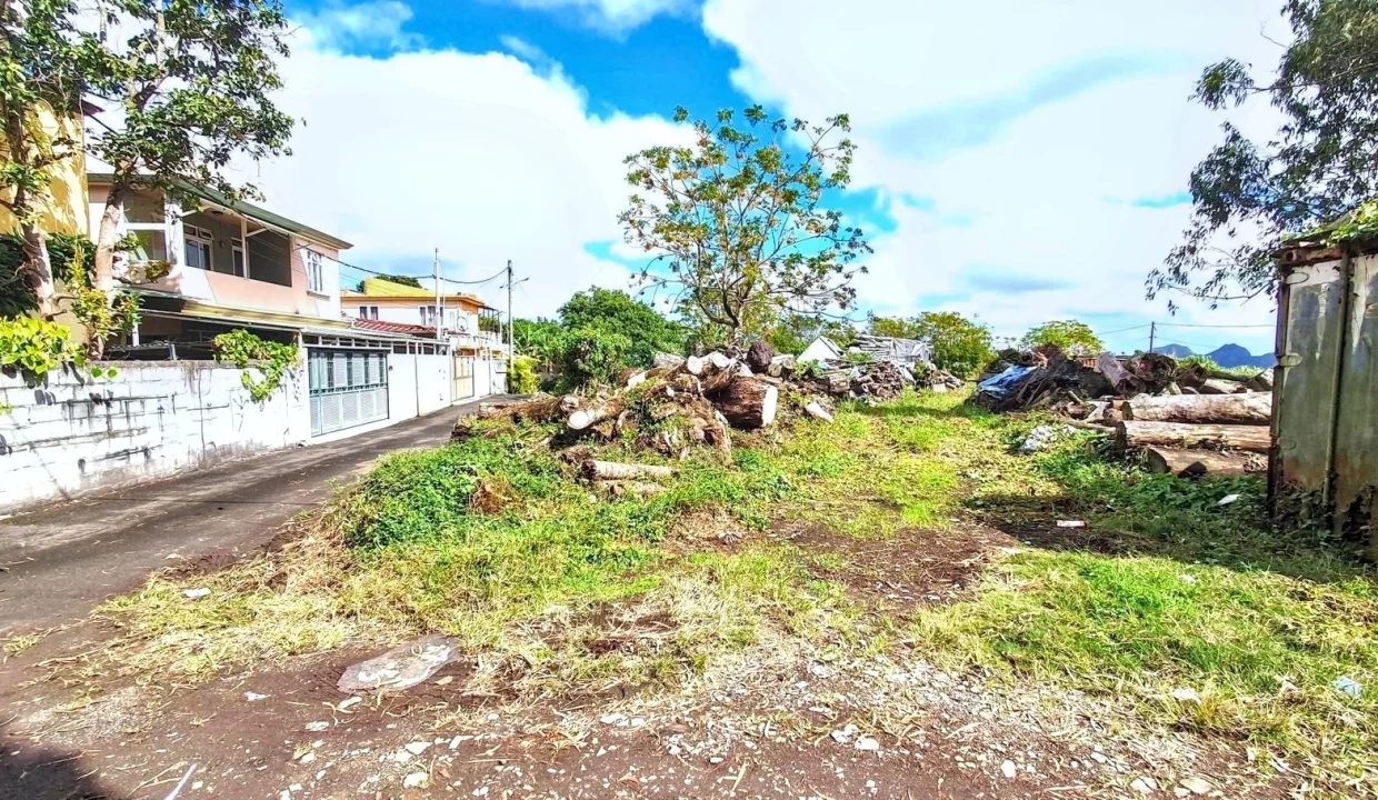 Exceptional Land For Sale in La Caverne, Vacoas 16