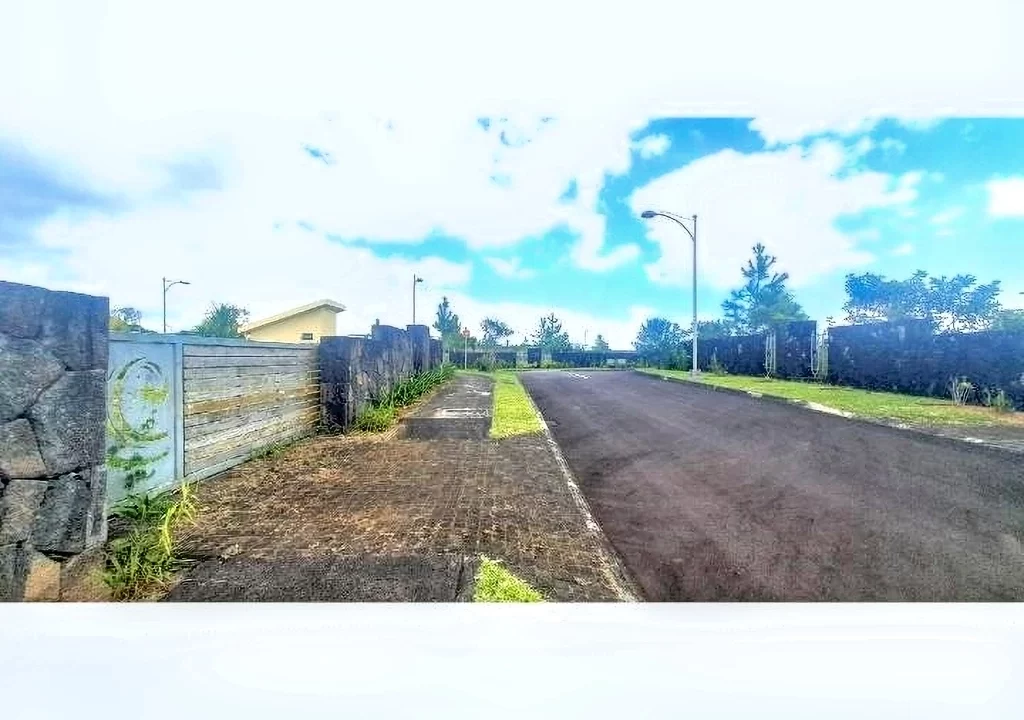 Land for Sale at Morcellement Aurea (Bois de Chandelle) with River Reserve 10