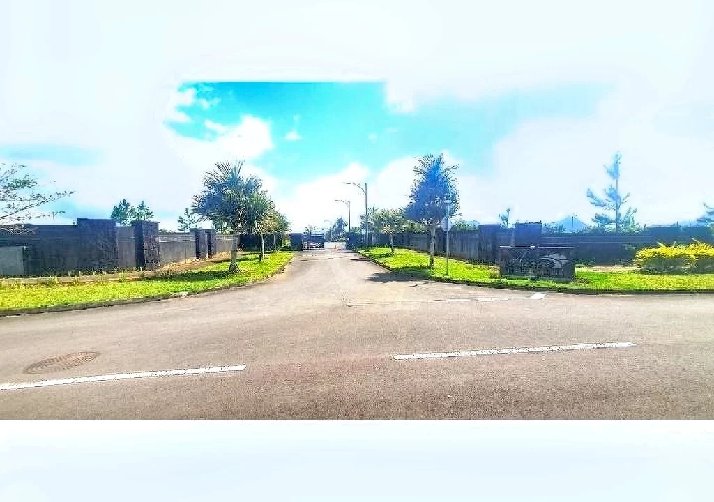 Land for Sale at Morcellement Aurea (Bois de Chandelle) with River Reserve 3