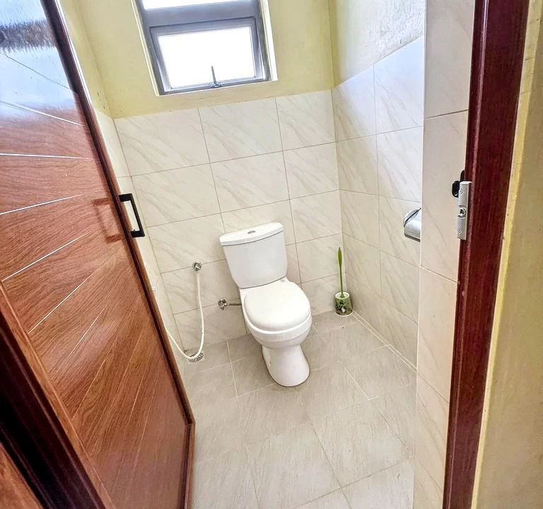 Spacious & Modern 3-Bedroom Apartment for rent in the Heart of Curepipe! 12