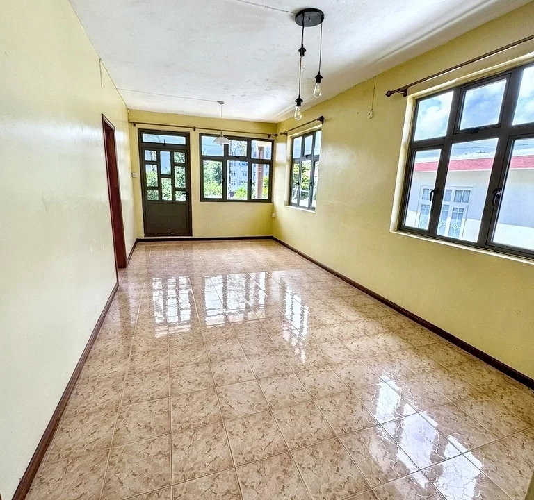 Spacious & Modern 3-Bedroom Apartment for rent in the Heart of Curepipe! 6
