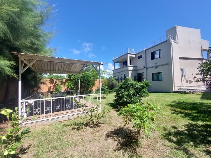 FULLY FURNISHED VILLA WITH PRIVATE POOL FOR RENT IN GRAND GAUBE