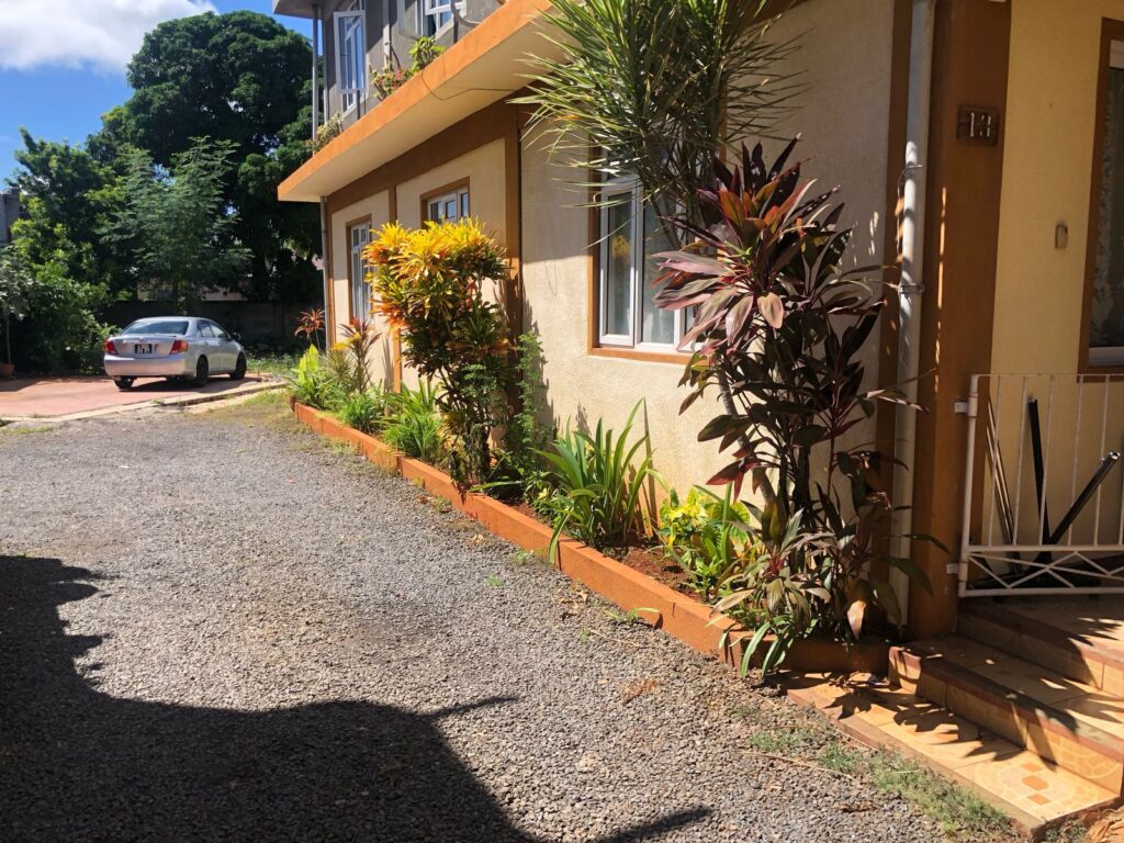 Sale of 3 Lots – House in Co-ownership + Fully Fenced Land in Cassis, Port Louis