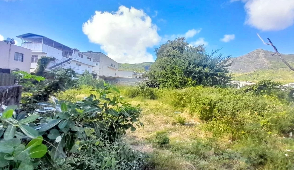 Exceptional residential land for sale near Champ de Mars, Port Louis 1