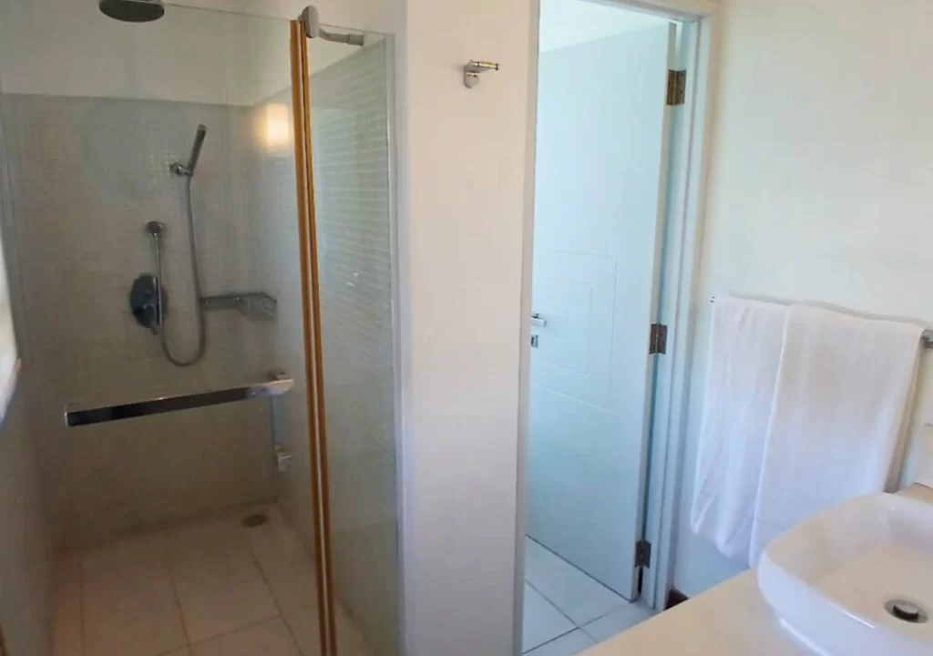 Luxurious apartment with sea view for Sale in Pointe aux Biches 12