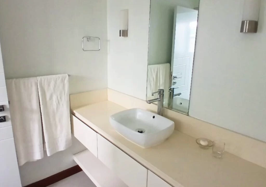 Luxurious apartment with sea view for Sale in Pointe aux Biches 13