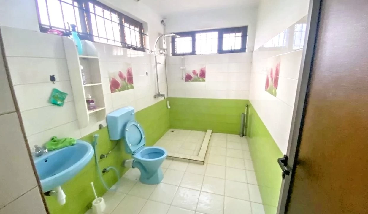 Commercial Space For Rent - Bassin Quatre Bornes 18