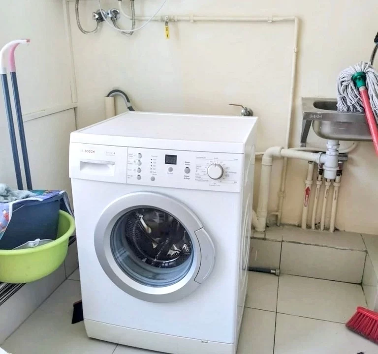 Elegant 3-Bedroom Apartment with Sea & Mountain View’s For Rent in Phoenix 11