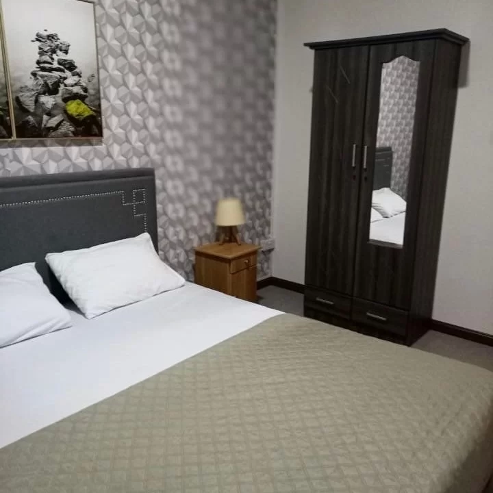 Exquisite 3-Bedroom Apartment with Terrace & Swimming Pool For Rent in Flic en Flac 4