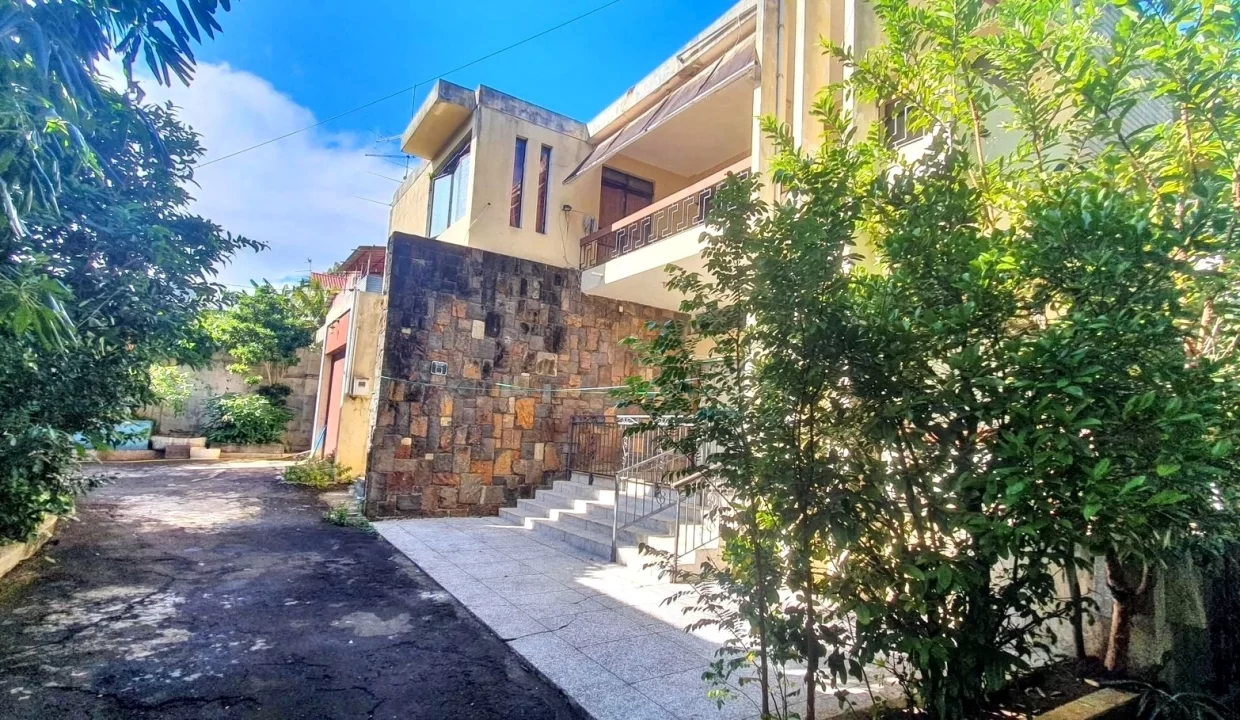 Residential & Commercial Property For Sale - in The Heart Of Beau Bassin 1