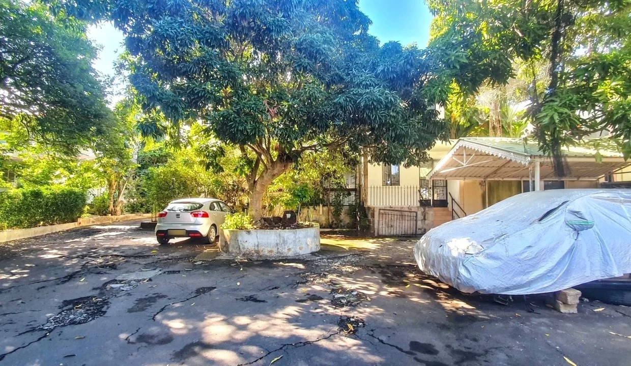 Residential & Commercial Property For Sale - in The Heart Of Beau Bassin 7