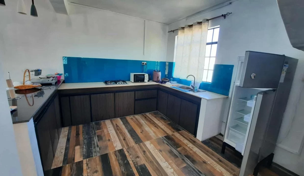 Elegant 4-Bedroom House With A Swimming Pool For Rent In Trou d’Eau Douce 8