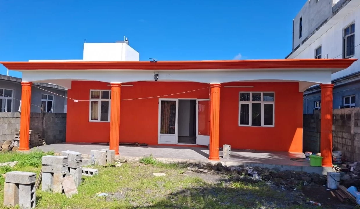 Fully funished House For Rent In Morc Pont Lardier Bel Air 2