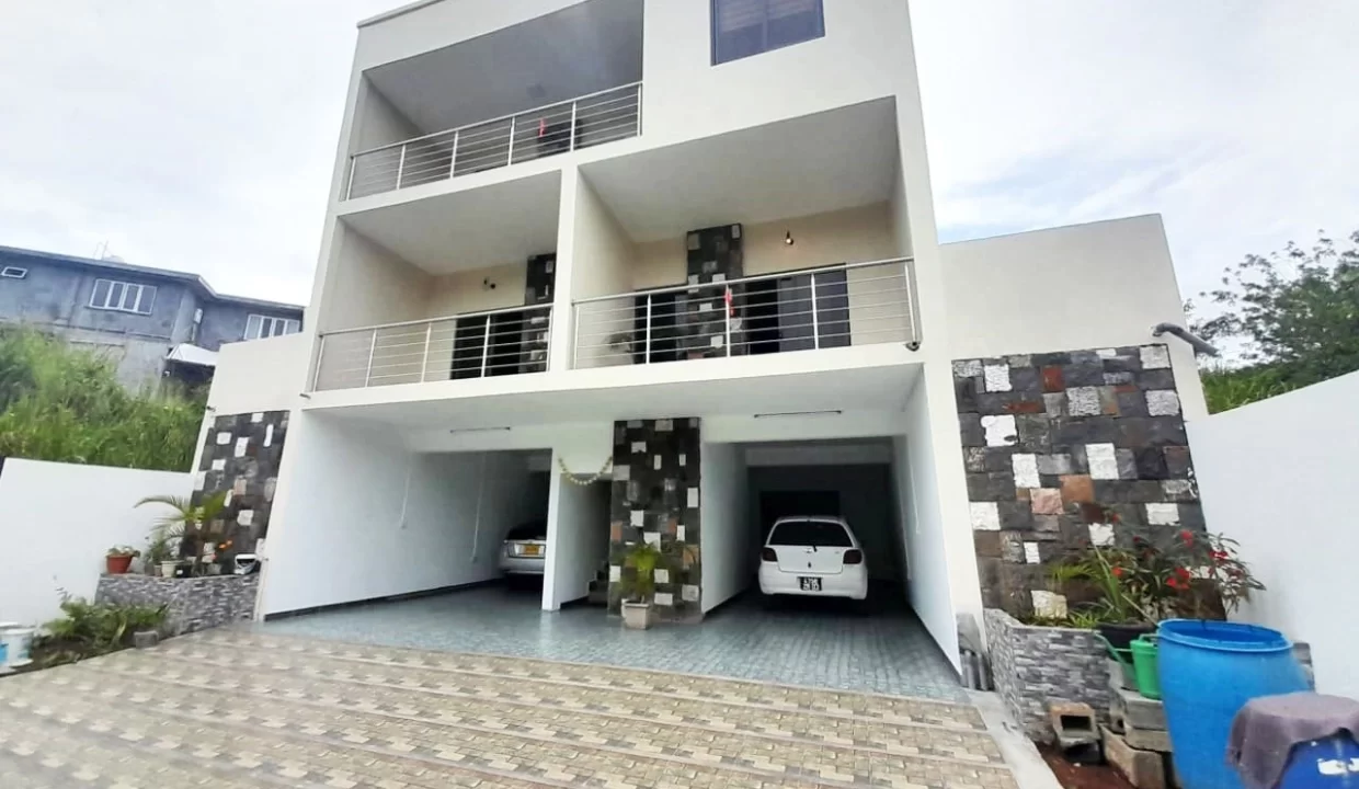 Luxurious One-Bedroom Apartment for Rent in Chentanay, Moka – Fully Furnished & Modern Living! 1