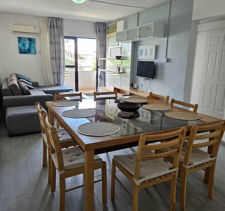 Elegant 3-Bedroom Apartment with Rooftop Swimming Pool & Gym For Rent in Flic en Flac 6