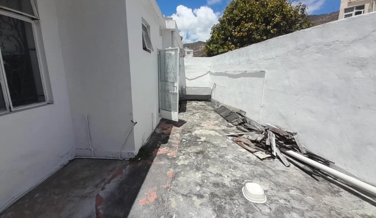 Prime Commercial or Residential Building for Sale in Port Louis 14