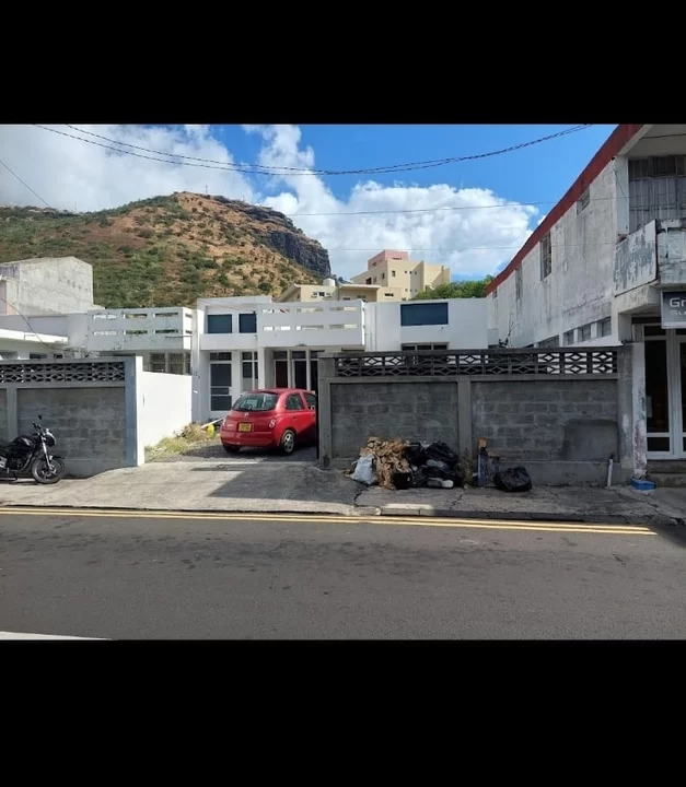 Prime Commercial or Residential Building for Sale in Port Louis 15