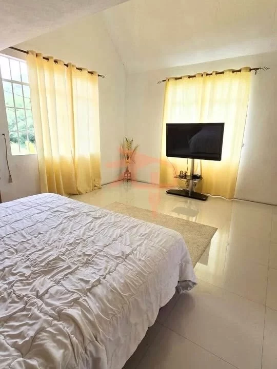 Spacious 3 Bedroom House For Rent – Tamarin 1