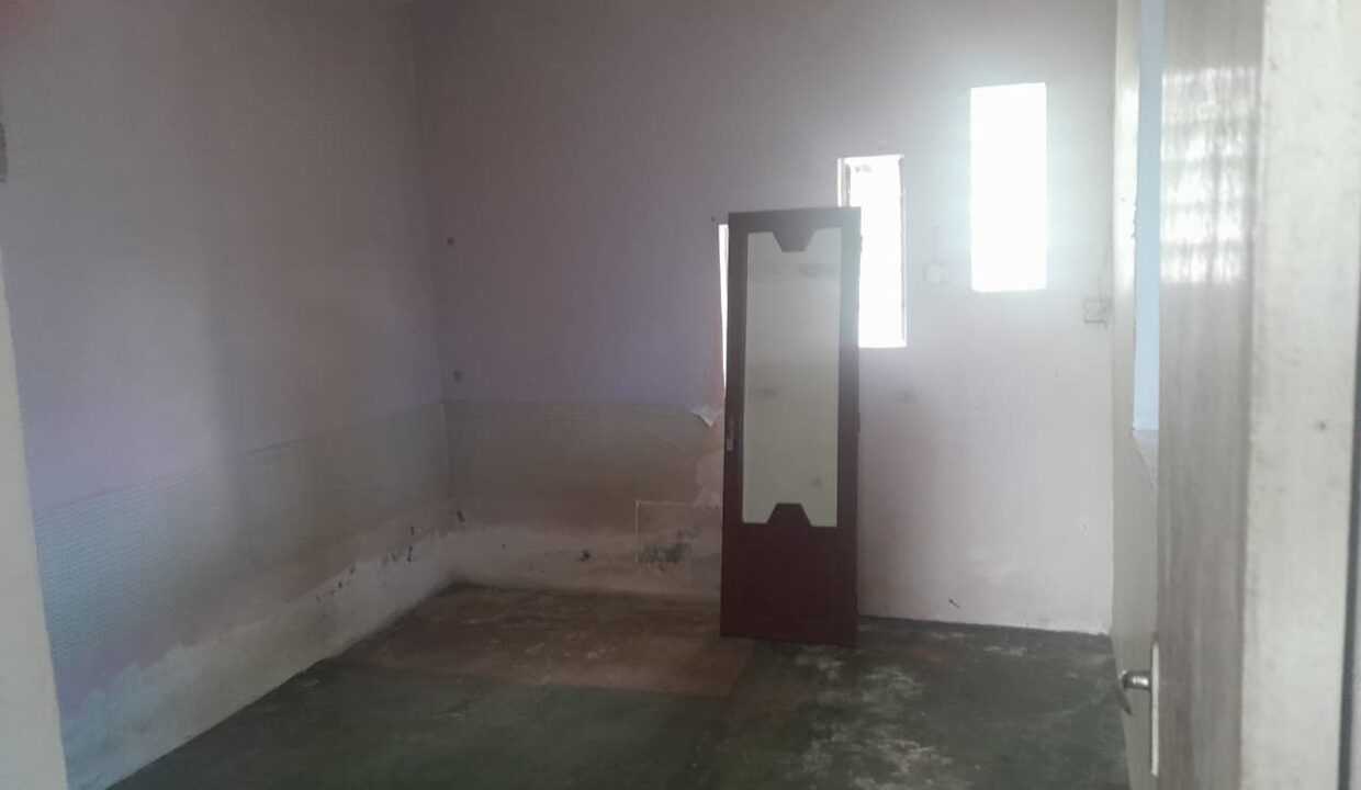 WhatsApp Image 2025-09-10 at 10.48.02