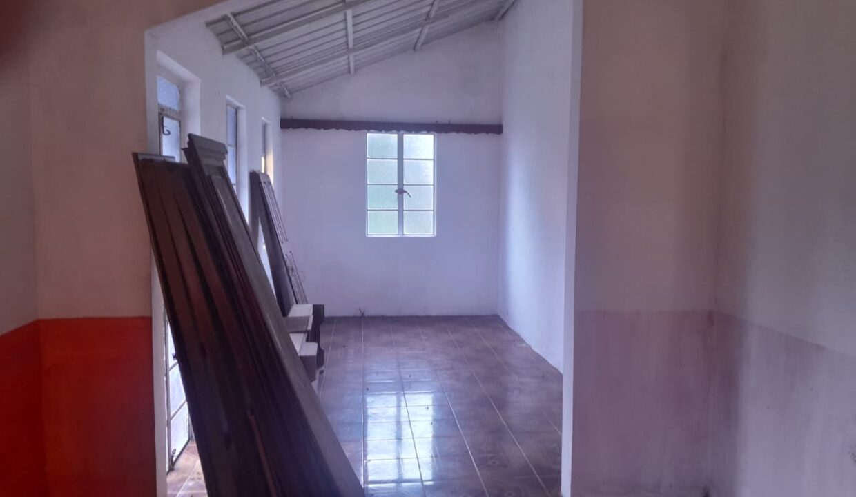 WhatsApp Image 2025-09-10 at 10.48.04