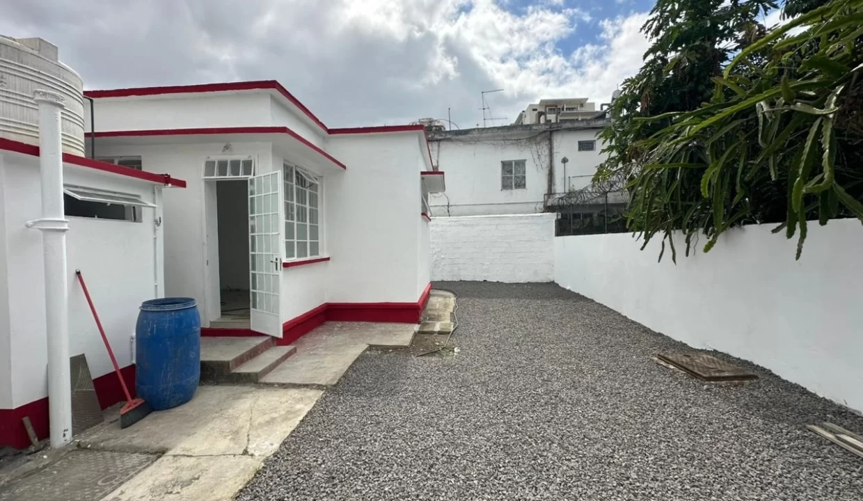 Semi-furnished Office for Rent – Beau-Bassin 5