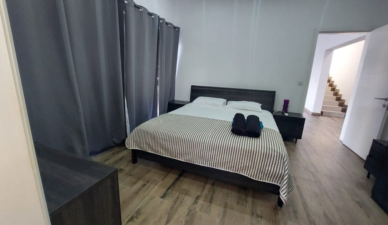 Fully Furnished modern spacious villa with pool for Rent in Trou aux Biches 14