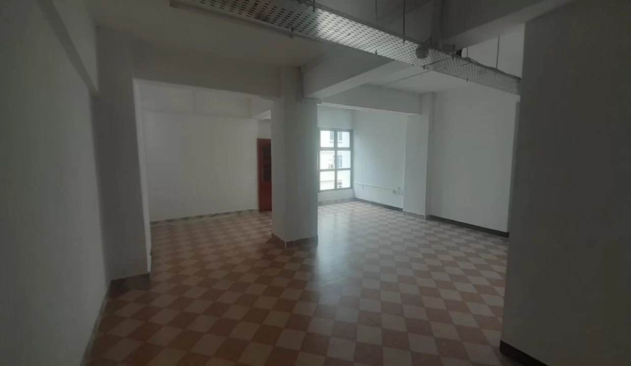 Spacious Furnished Office For Rent in Port Louis 2