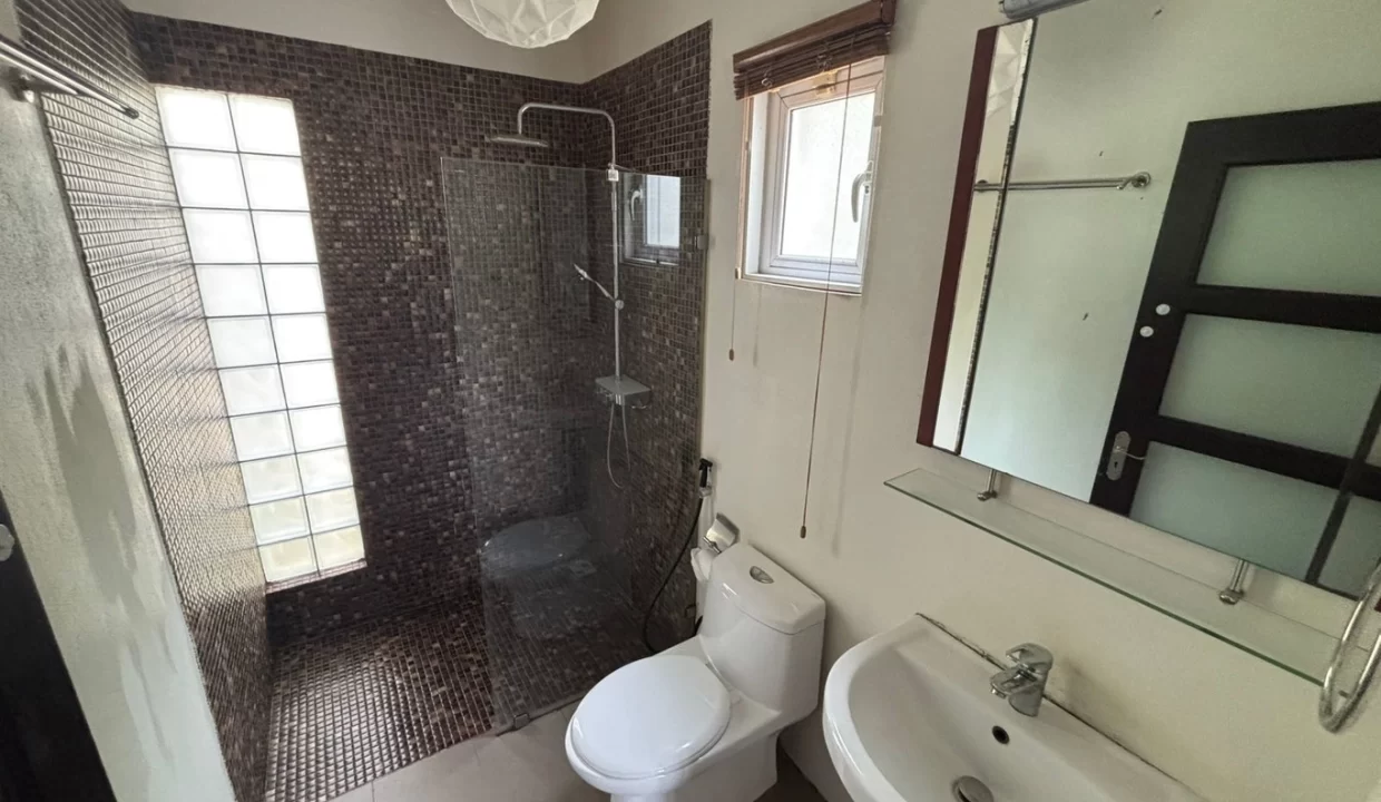 Two Charming Houses for Sale in Beau Bassin – Perfect for Family or Investment 12