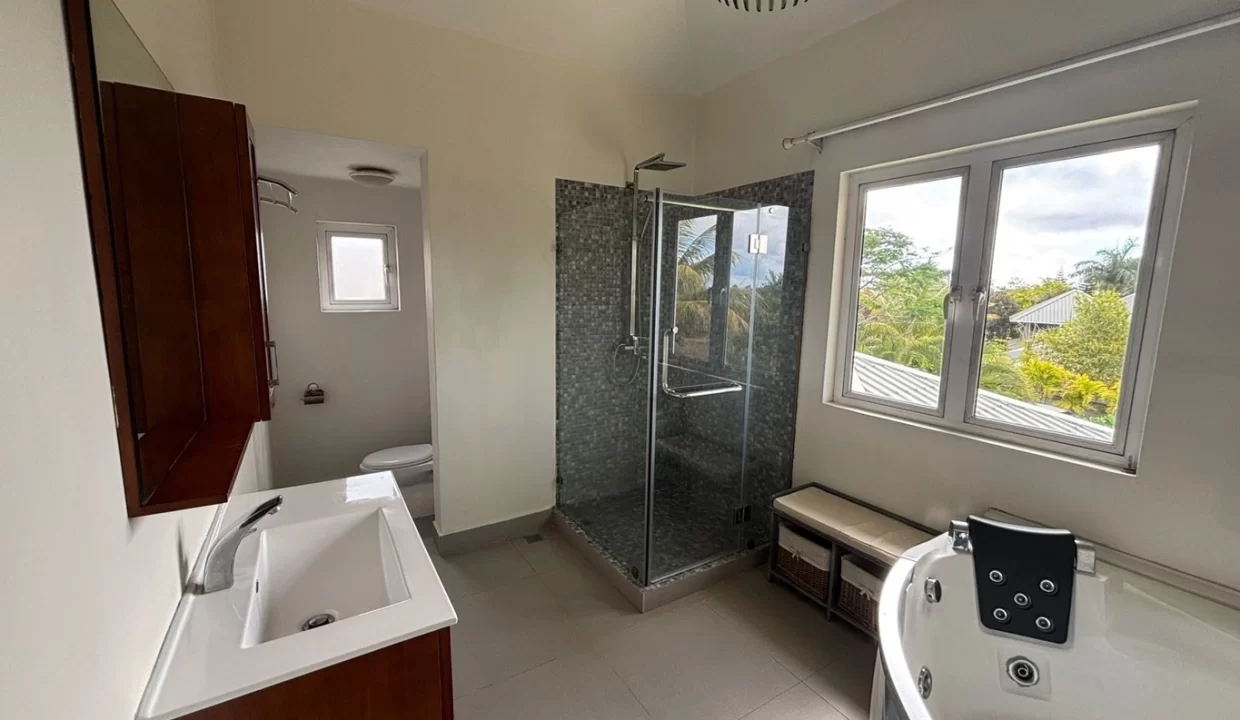 Two Charming Houses for Sale in Beau Bassin – Perfect for Family or Investment 13