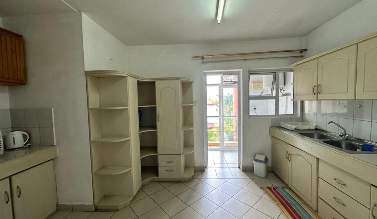 3-bedroom apartment for sale in Ebène 4